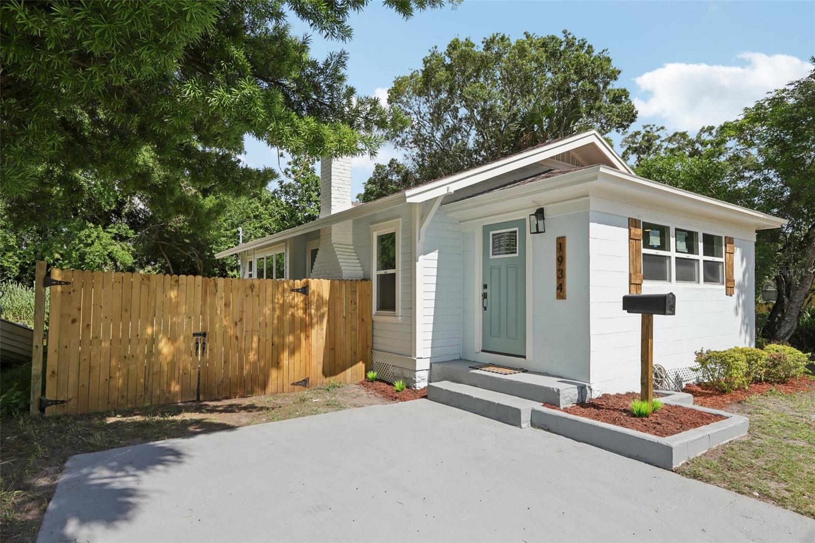 24th St, Saint Petersburg, FL 33712
