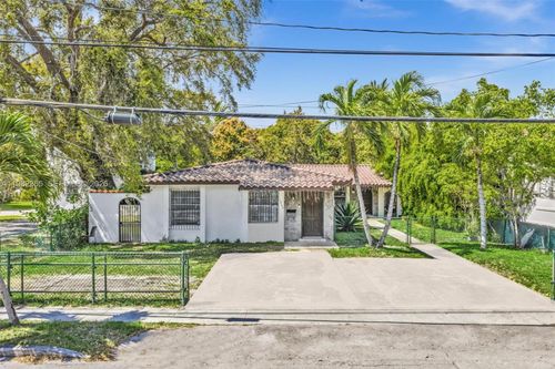 1010 Sw 14th Ave, Miami, FL, 33135 | Card Image