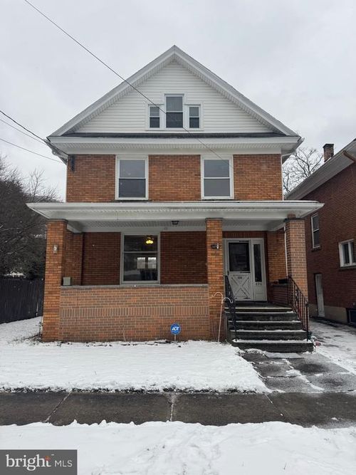 690 Messenger St, JOHNSTOWN, PA, 15902-1750 | Card Image