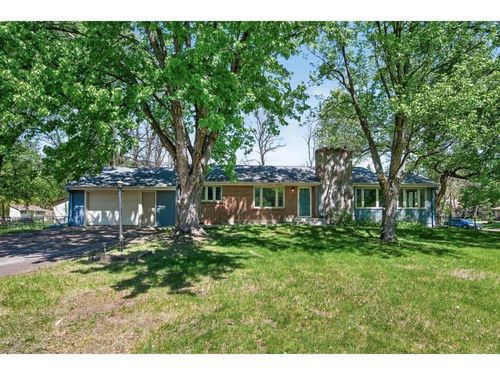 1357 County Road H2, White Bear Lake, MN, 55110-2242 | Card Image