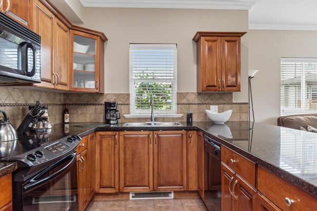 A115 - 33755 7th Ave, Condo with 2 bedrooms, 2 bathrooms and 1 parking in Mission BC | Image 6