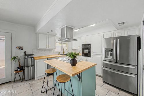 1307 N 44th St, Phoenix, AZ, 85008-5603 | Card Image