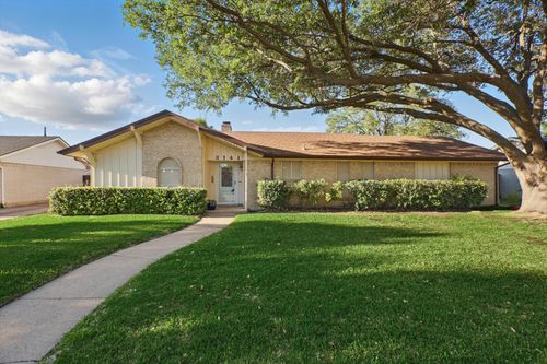 3141 La Kenta Cir, Farmers Branch, TX, 75234-3714 | Card Image
