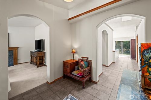 36003 36th Ave E, Eatonville, WA, 98328-8241 | Card Image