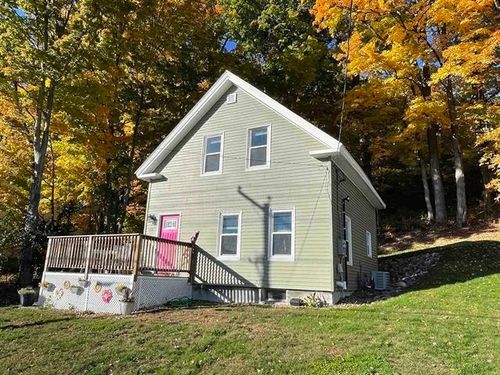25 E Bow St, Franklin, NH, 03235-1217 | Card Image