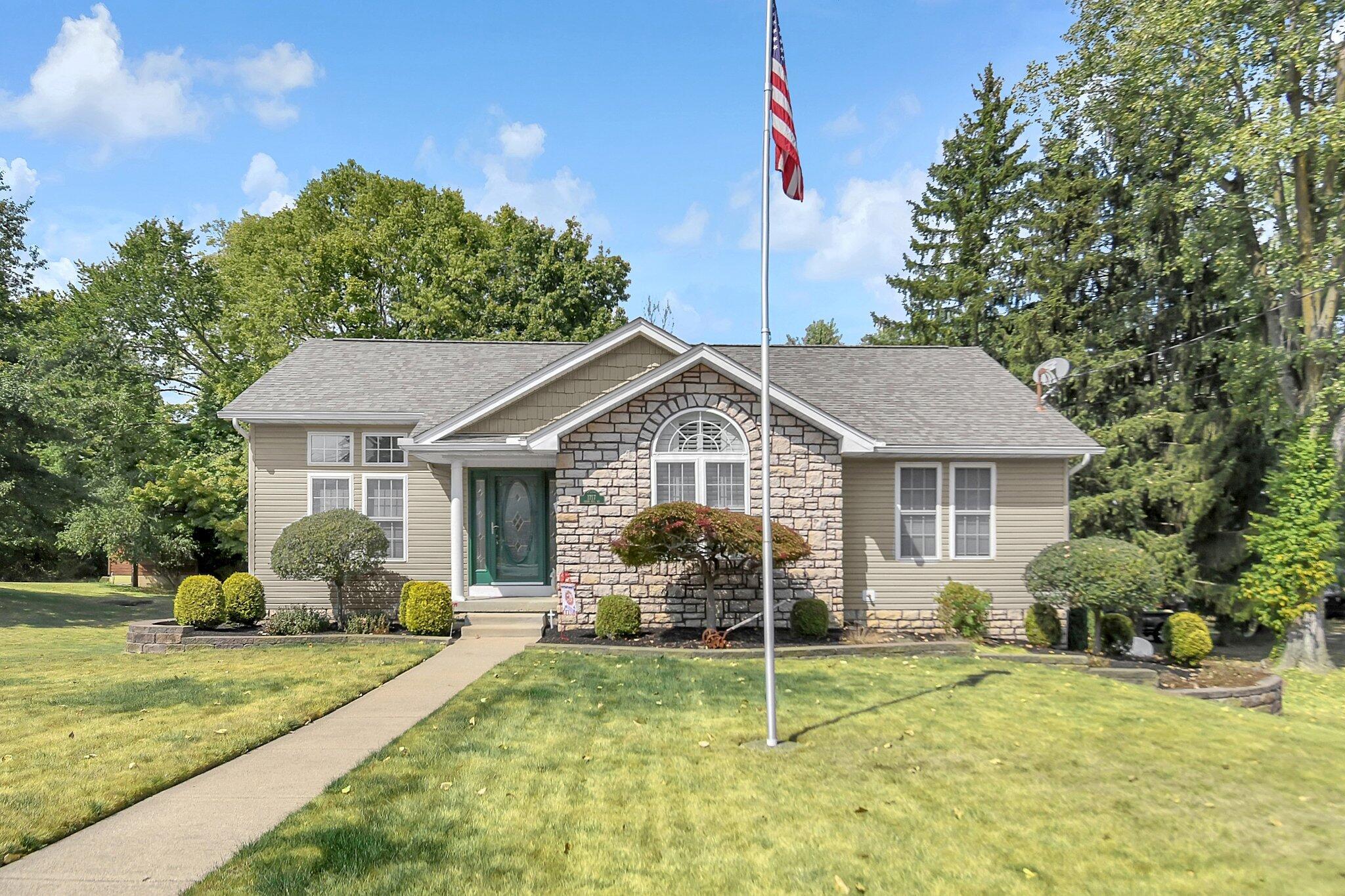 Cedar Hill Rd, Lancaster, OH 43130