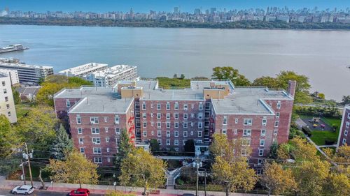 2b-8400 Boulevard E, North Bergen, NJ, 07047-6067 | Card Image