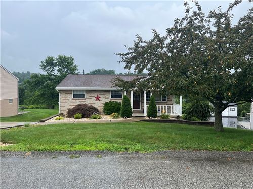 22 E Glennis Dr, Greensburg, PA, 15601-3965 | Card Image