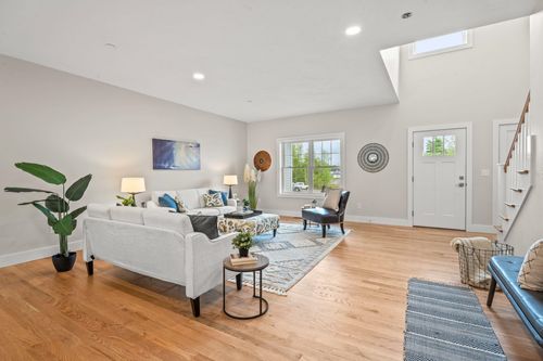 38-99 Driftwood Cir, Sandown, NH, 03873-2257 | Card Image