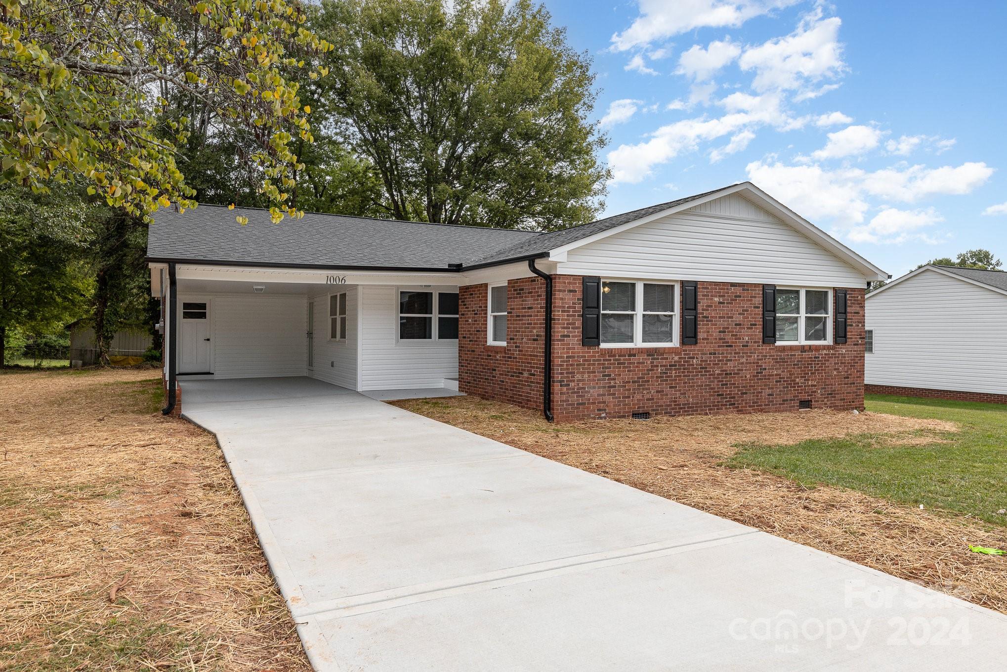 Radio Rd, Statesville, NC 28677