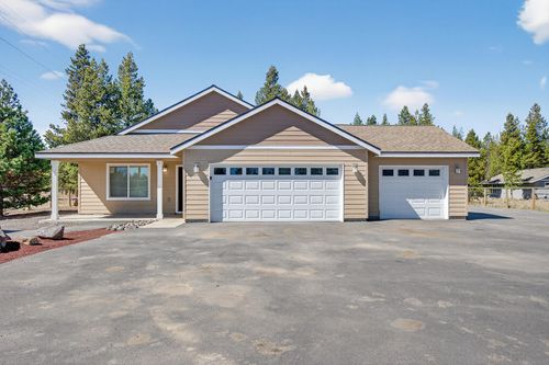 51305 Mitts Way, La Pine, OR, 97739-7579 | Card Image