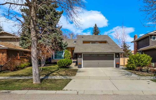 91 Sun Valley Dr Se, Calgary, AB, T2X2B4 | Card Image