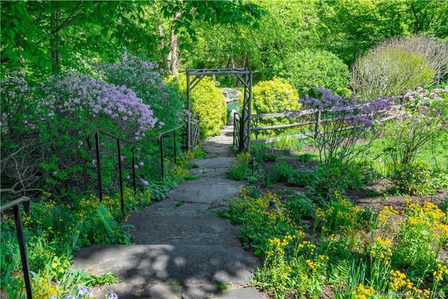 Perennial Step Garden | Image 24