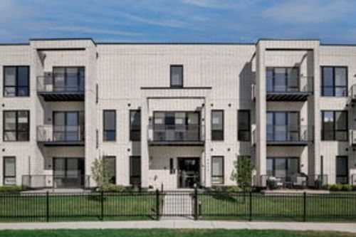 apt-210-8040 Oconnor Dr, River Grove, IL, 60171-0018 | Card Image