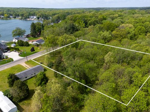8180 W Pq Avenue, Kalamazoo, MI, 49009 | Card Image
