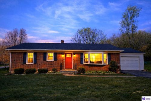 704 Mccullum Ave, Elizabethtown, KY, 42701-2141 | Card Image