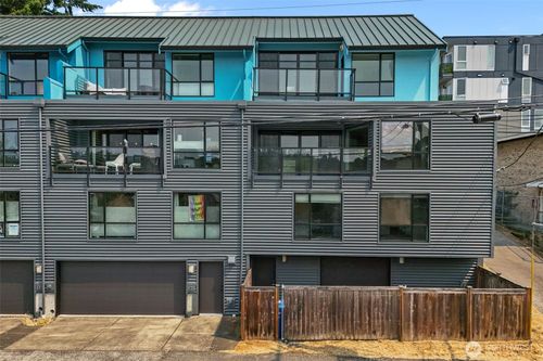d-3903 S Ferdinand St, Seattle, WA, 98118-1771 | Card Image