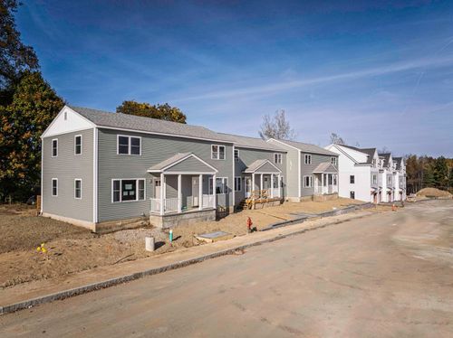 b-18 Birdie Grv, Rochester, NH, 03839 | Card Image