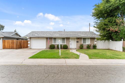 4006 Cortright Way, North Highlands, CA, 95660 | Card Image