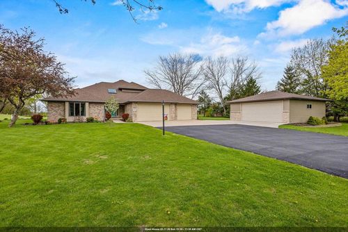 3022 Fairwinds Drive, Clayton, WI, 54956 | Card Image