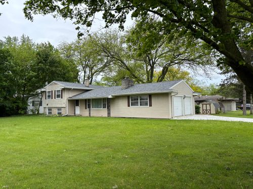 814 N Lakeview Ave, Sturgis, MI, 49091-9002 | Card Image