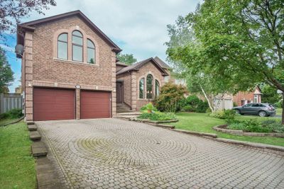 54 Cityview Cir, House other with 4 bedrooms, 4 bathrooms and 6 parking in Barrie ON | Image 2