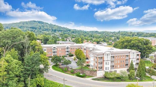 apt-302-2125 Yellow Mountain Rd Se, Roanoke, VA, 24014-2428 | Card Image