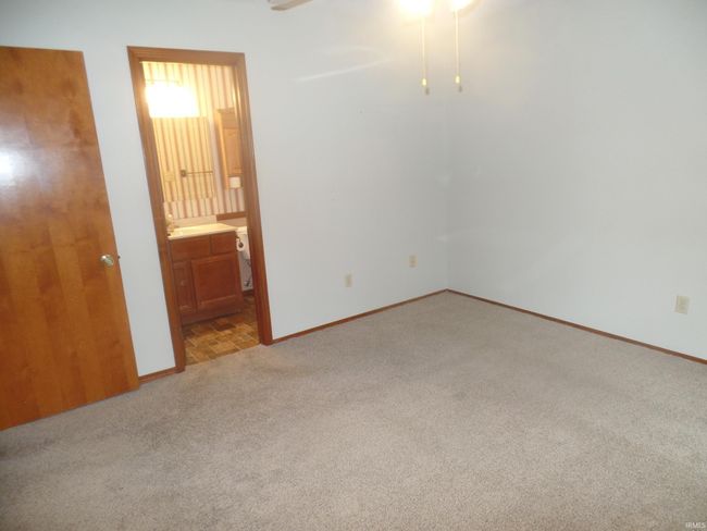 370 Shyla Ln, House other with 3 bedrooms, 2 bathrooms and null parking in Bloomfield IN | Image 13