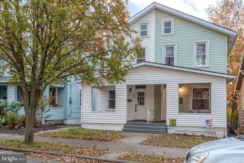 698 Center St, MILLERSBURG, PA, 17061-1407 | Card Image