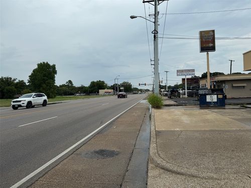 4308 E Belknap St, Haltom City, TX, 76117-5415 | Card Image