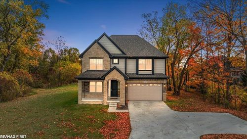 62042 Mound Rd, Washington Twp, MI, 48094-1209 | Card Image