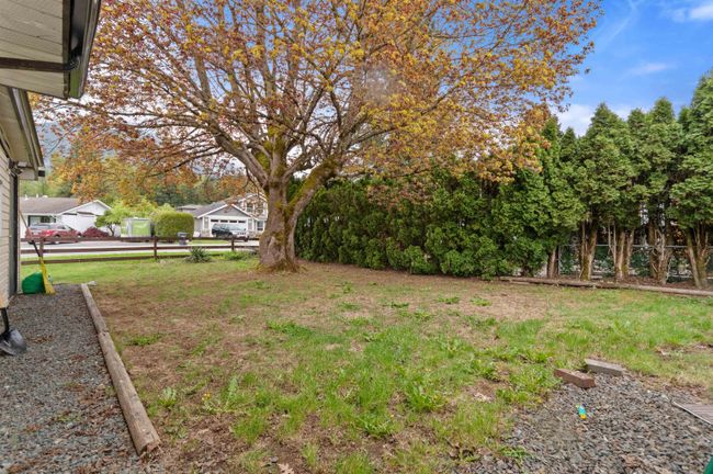 644 Yale Street, Home with 4 bedrooms, 2 bathrooms and 4 parking in Hope BC | Image 37