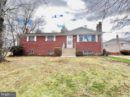 7400 Pembroke Dr, CLINTON, MD, 20735-1338 | Card Image