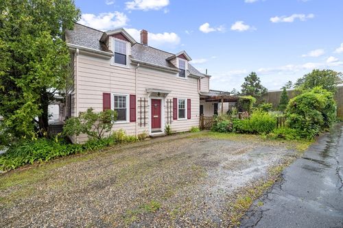 19 Hawkes St, Marblehead, MA, 01945-3137 | Card Image