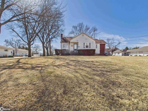 1502 W Finley Ave, Ottumwa, IA, 52501-4441 | Card Image