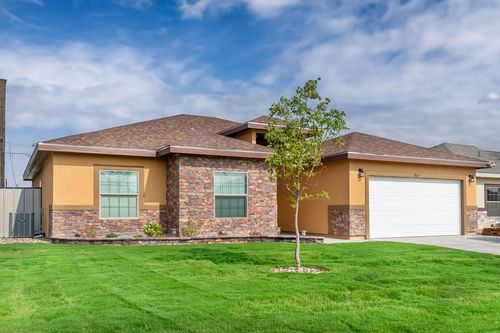 712 S Willow St, Pecos, TX, 79772 | Card Image