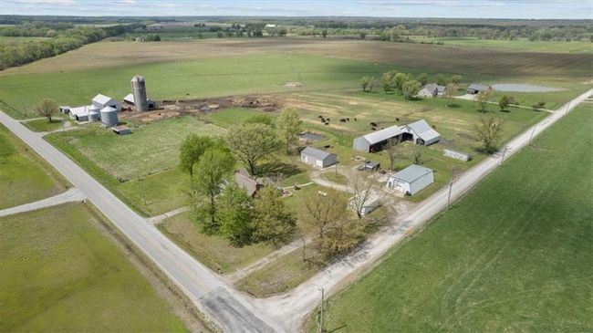 33910 E State Route Vv, House other with 3 bedrooms, 1 bathrooms and null parking in Pleasant Hill MO | Image 35