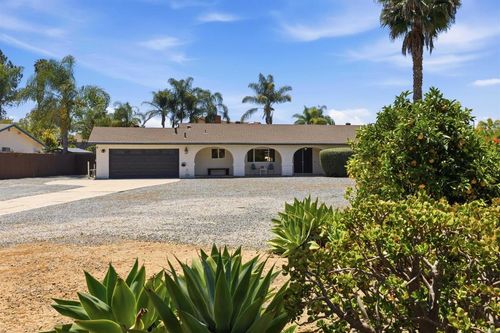 5755 Jeffries Ranch Rd, Oceanside, CA, 92057-4844 | Card Image