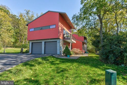 210 Meadowview Drive, State College, PA, 16801 | Card Image