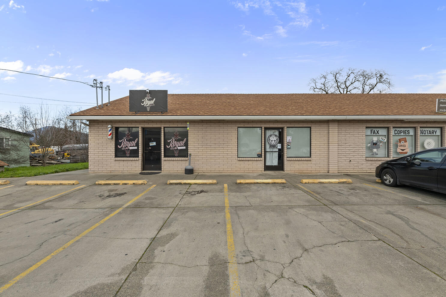 Commercial Sale in Merlin 3