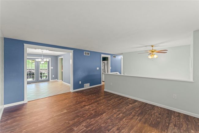 6001 Dashwood Dr, House other with 3 bedrooms, 3 bathrooms and 2 parking in Bethel Park PA | Image 10