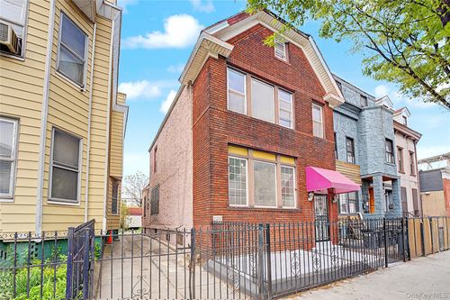 124 Pennsylvania Ave, Brooklyn, NY, 11207-2427 | Card Image