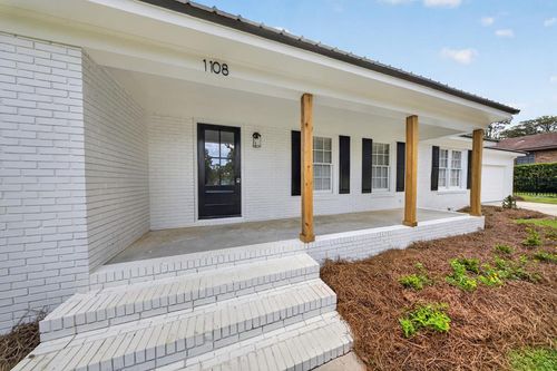 1108 Kimberly Dr, Valdosta, GA, 31602-2334 | Card Image