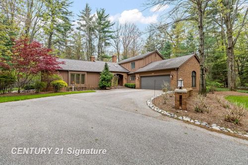 3616 White Pine Way, Midland, MI, 48640-2624 | Card Image