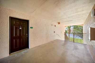 304 - 211 Sw Palm Drive, Condo with 2 bedrooms, 2 bathrooms and null parking in Port St Lucie FL | Image 2