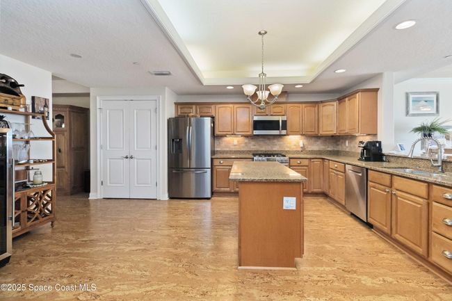 1204 - 1 Eighth Ave, Condo with 3 bedrooms, 2 bathrooms and null parking in Indialantic FL | Image 9