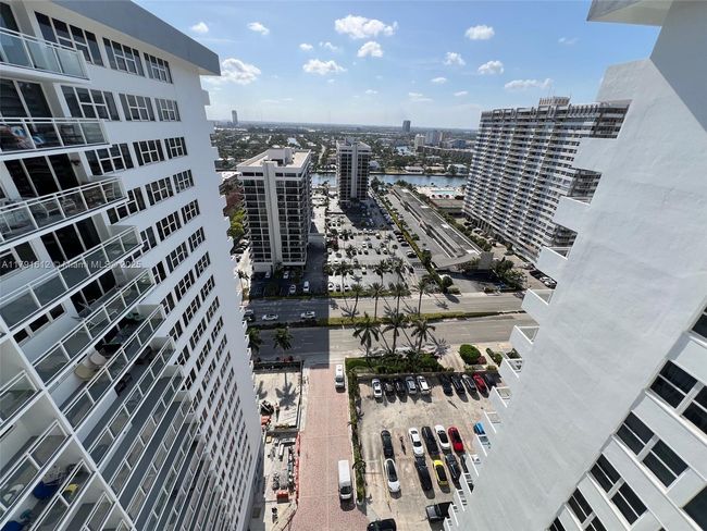 APT-2102 - 2030 S Ocean Dr, Condo with 1 bedrooms, 1 bathrooms and null parking in Hallandale Beach FL | Image 13