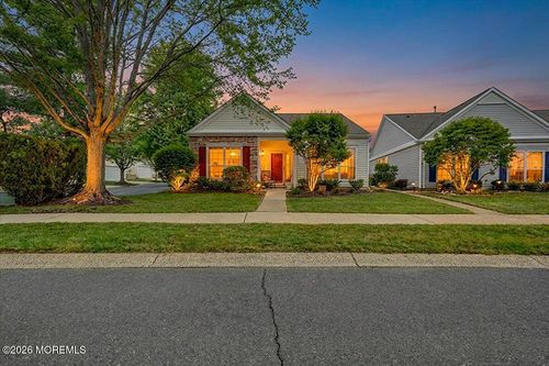 364-364 Waterside Blvd, Jamesburg, NJ, 08831-5715 | Card Image