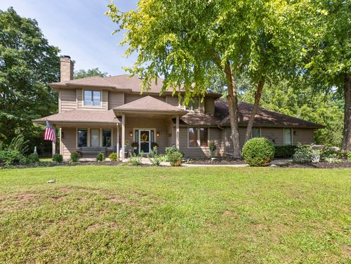 7701 Old Post Rd, Crystal Lake, IL, 60014-8271 | Card Image