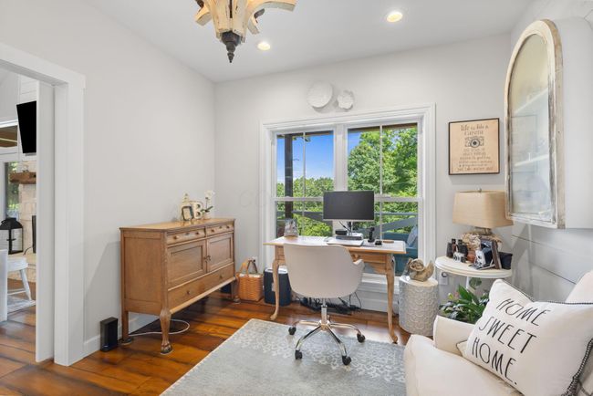 Office/Den | Image 29
